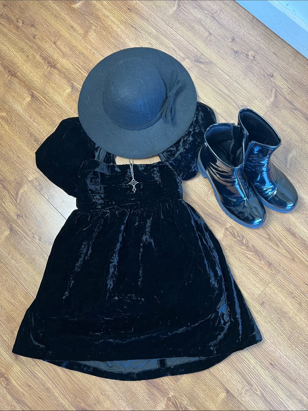 Vintage Black Crushed Velvet Mini Babydoll Dress with Puff Sleeves